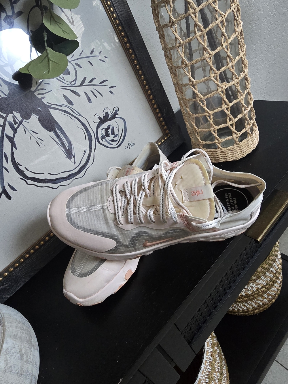Nike Women’s Renew Lucent Light Soft Pink Sneakers 9.5